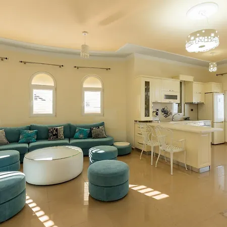 Villa The Shiroka